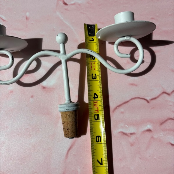 Metal bottle stopper candle holder - Picture 5 of 7